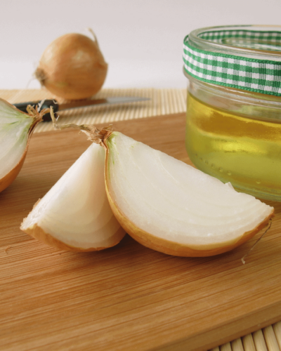 Here’s an Effective Way to Use Onion and Honey for Cough Relief